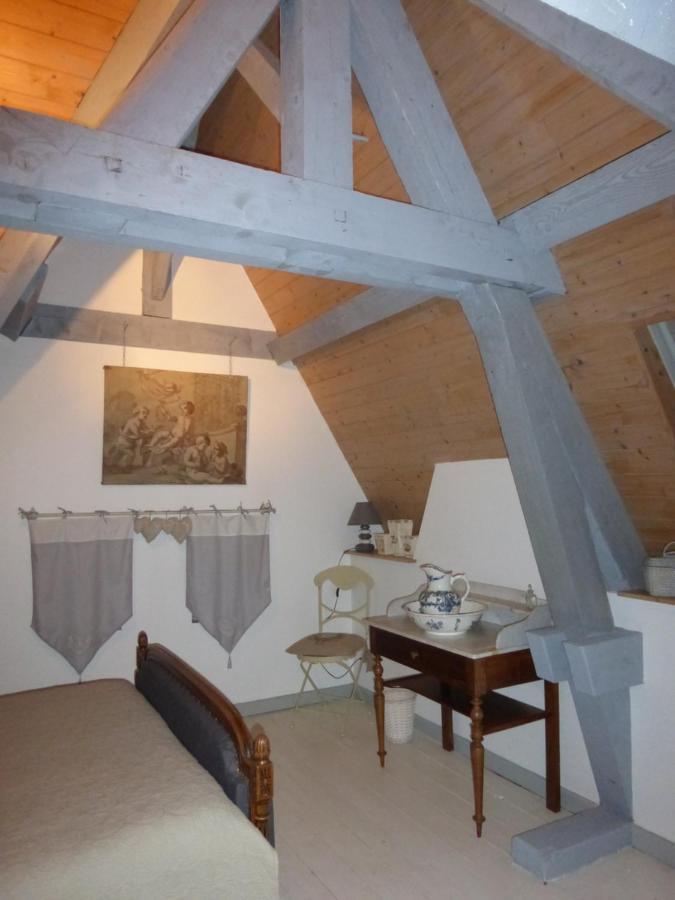 Le Manoir Sur La Roche, 74, Impasse Du Manoir, 71520 Navour Sur Grosne D121 Bed & Breakfast Clermain Exterior photo